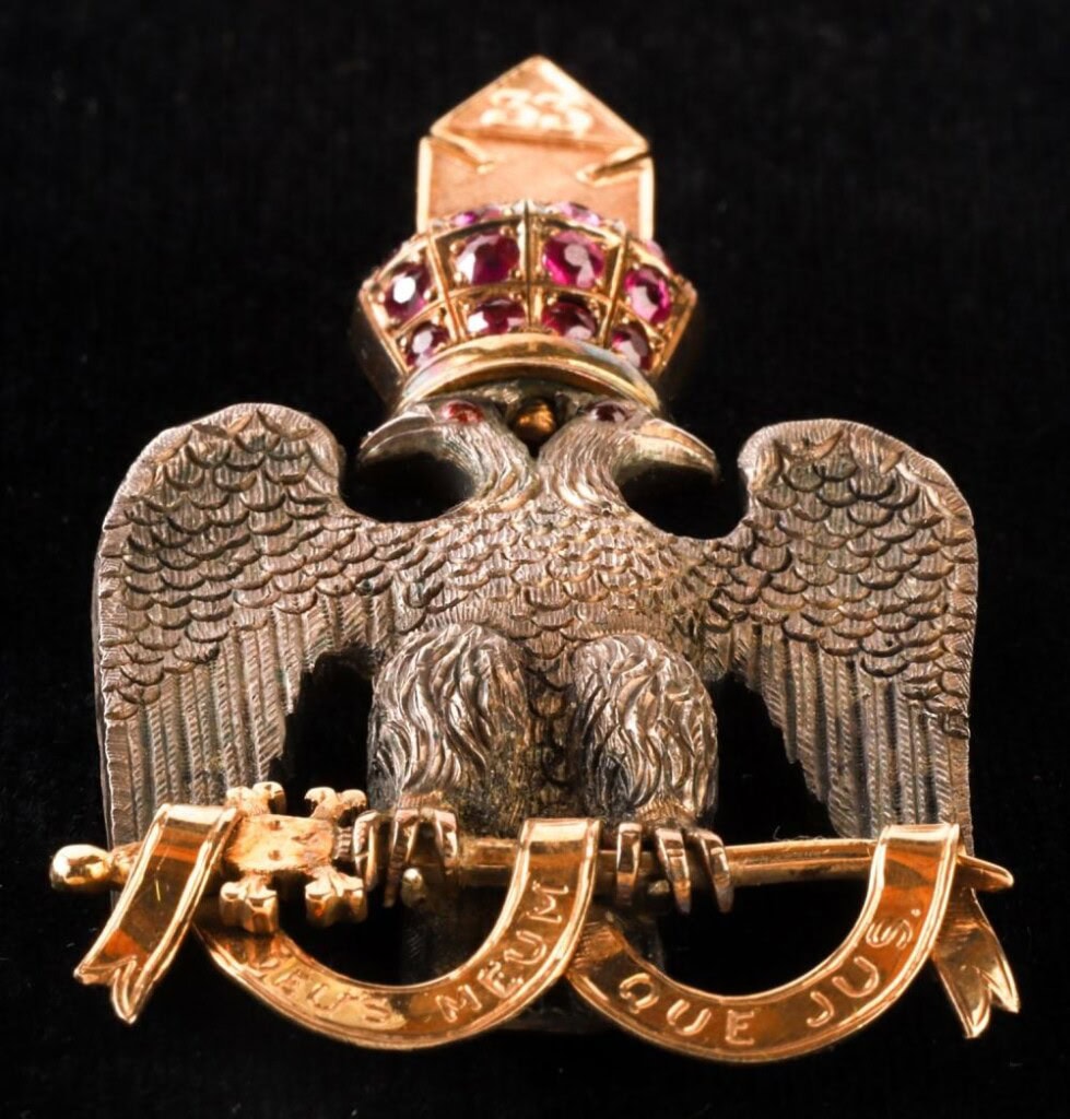Scottish rite 33rd degree eagle with crown, wings
